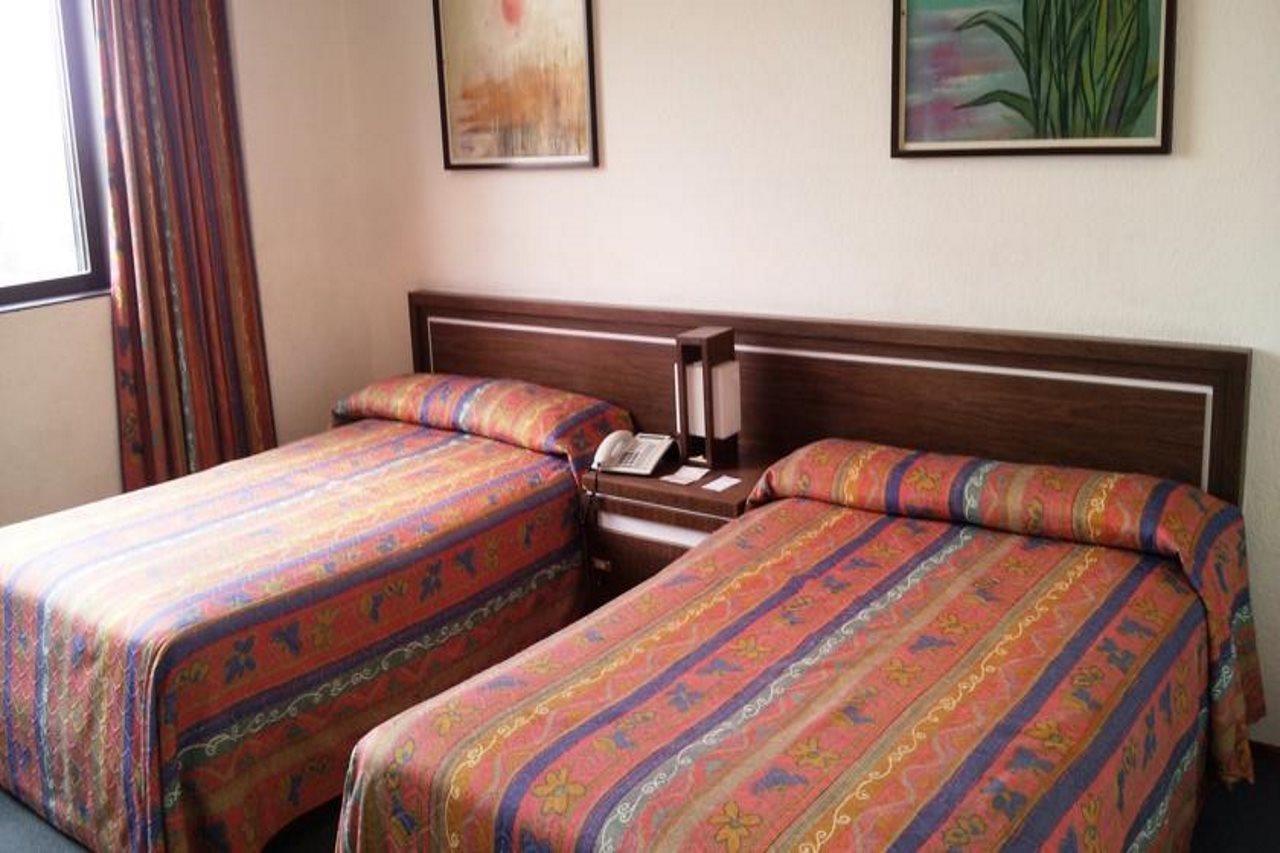 Corinto Hotel เม็กซิโกซิตี้ ภายนอก รูปภาพ